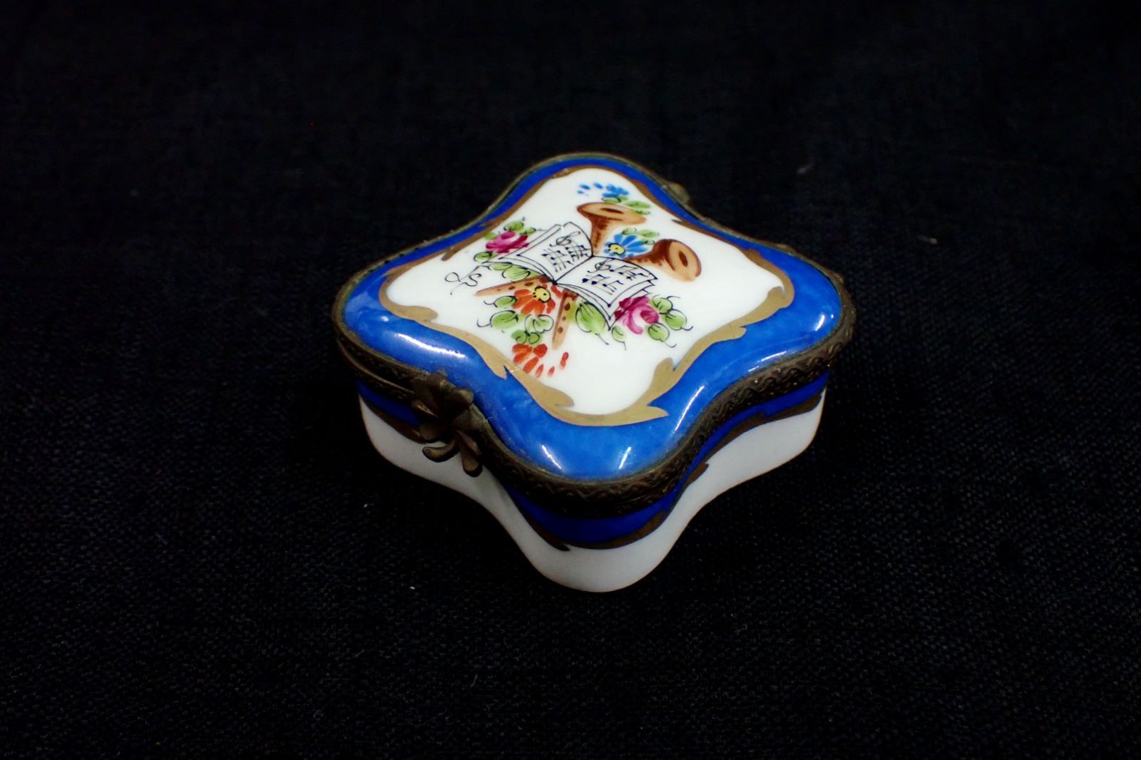 リモージュボックス ハンドペイント フランス製 アンティーク Limoges △02 Limoges リモージュ ハンドペイント ジュエリーボックス△陶器製