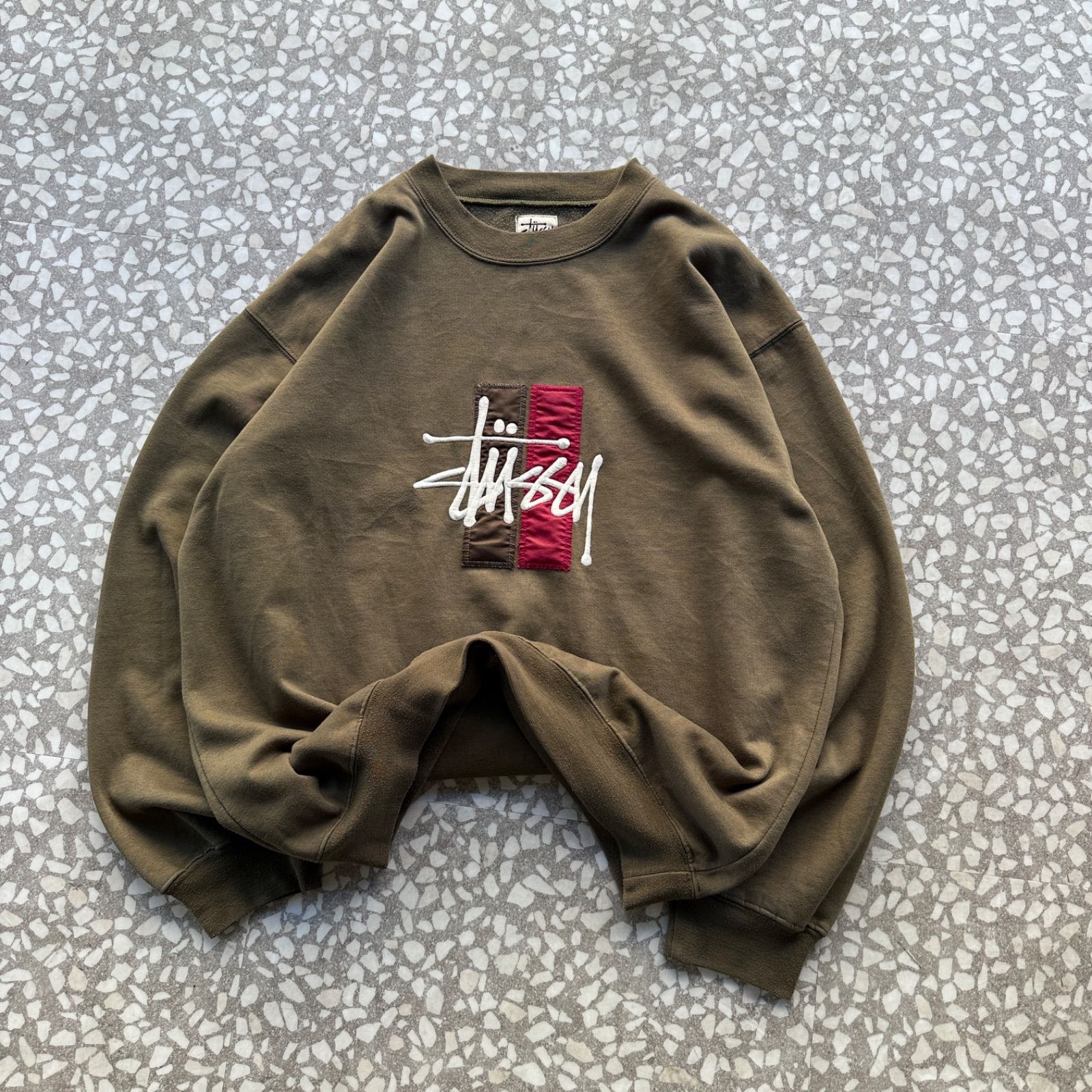 old stussy ステューシー トレーナー 90s 白タグ OZ Sロゴ STUSSY / 90's OZ 製 Design sweat 白タグ オールドステューシー スウェット トレーナー ビッグ刺繍ロゴ ビンテージ  ショーンフォント - メルカリ