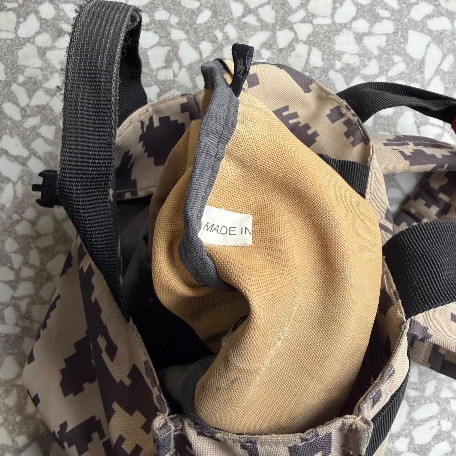 メンズ Stussy カモフラージュ ダブルストラップバックパック
