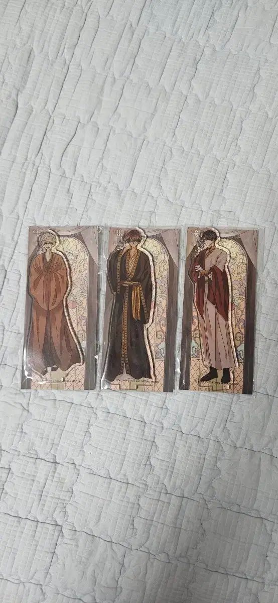 용비국 용이 비를 내리는 나라 MOFUNコラボカフェ アクリルスタンド 3種 まとめ