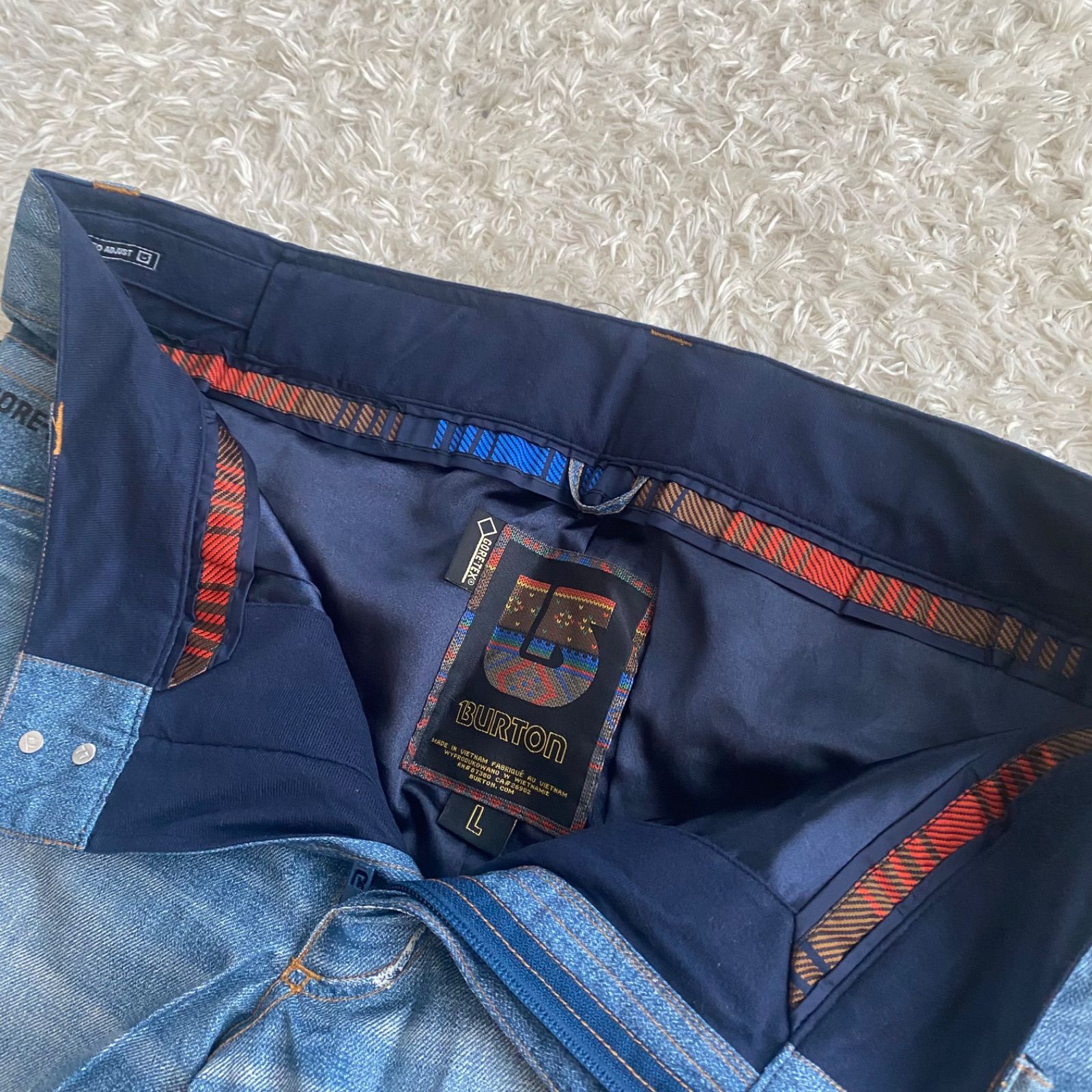 未使用級！BURTON バートン GORE-TEX スノーボードパンツ デニム柄