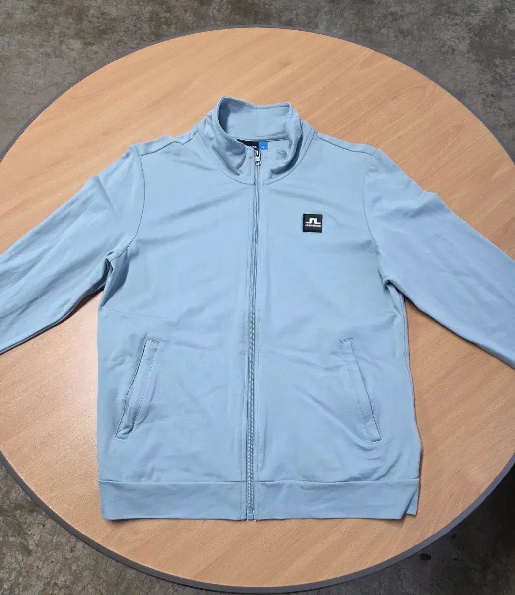 J.LINDEBERG(J.リンドバーグ) 機能性 ジップアップ レディース L