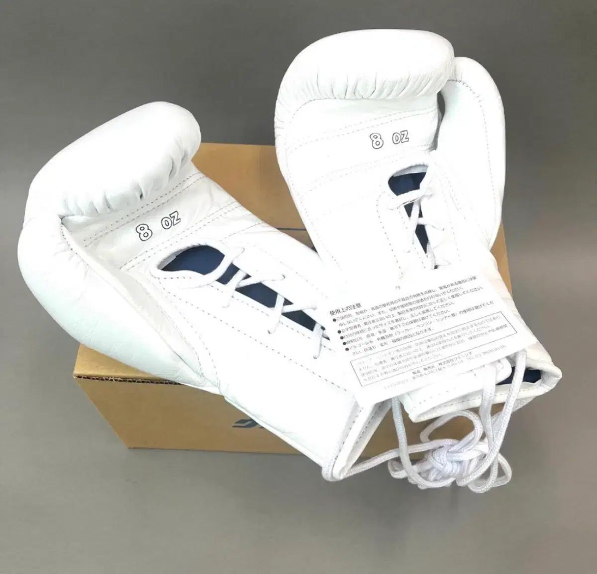 ウィニング グローブ 8オンス 白 - メルカリ