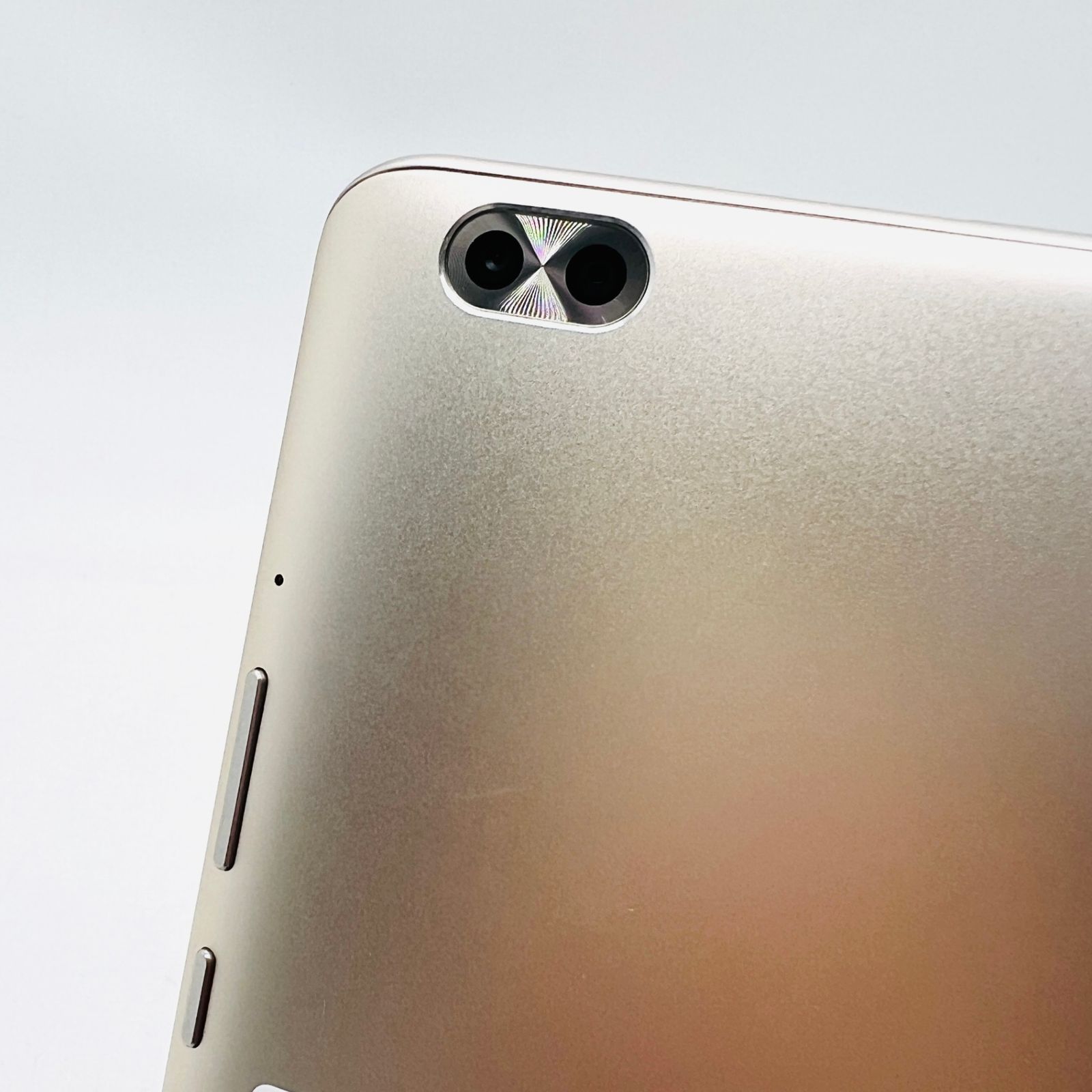 docomo Lenovo dtab Compact 32GB d-02K ゴールド 利用制限〇 動作確認