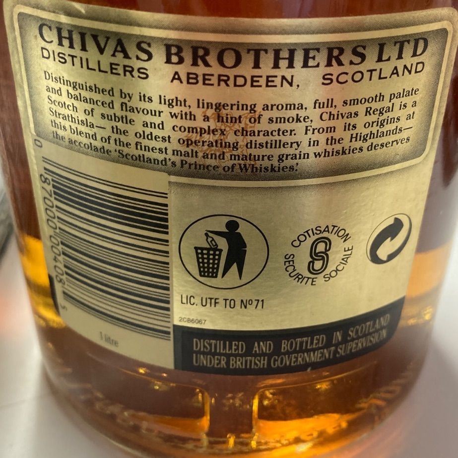 シーバス リーガル * 1L *
スコッチ ウィスキ 1L 大容量 ブレンデッド スコッチ ウイスキー whiskey シーバス