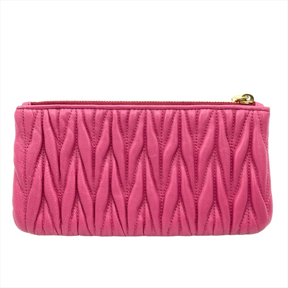 ミュウミュウ MIUMIU マテラッセ ポーチ レザー ピンク ゴールド金具