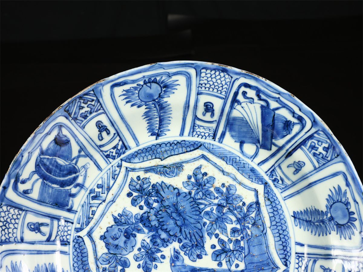 唐物 【明代景徳鎮】 青華花鳥紋 大皿 径32.5㎝／箱付 時代の古