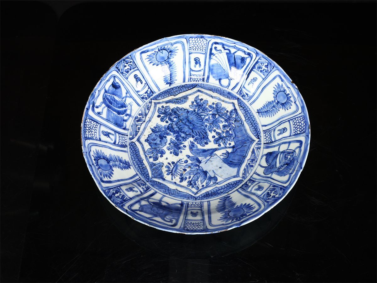 中国美術 16世紀頃 明代 明時代 青花花鳥文大盤 染付大皿 唐物 安南