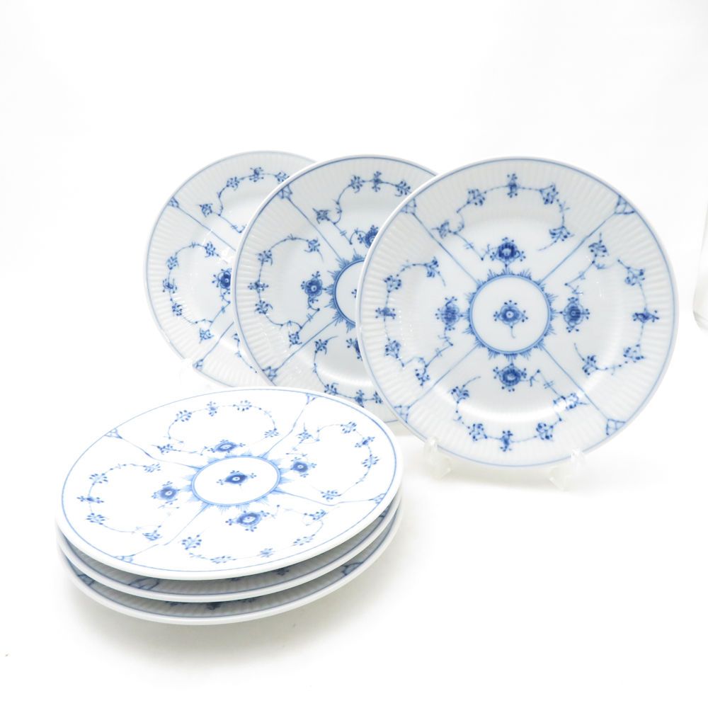 未使用 ロイヤルコペンハーゲン ブルーフルーテッド プレート4枚セット 19cm ROYAL COPENHAGEN ロイヤルコペンハーゲン ブルーフルーテッドプレイン