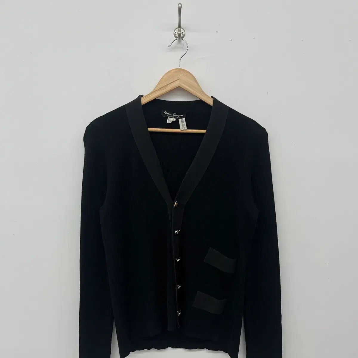 FERRAGAMO フェラガモ ブラック レディース カーディガン L - メルカリ