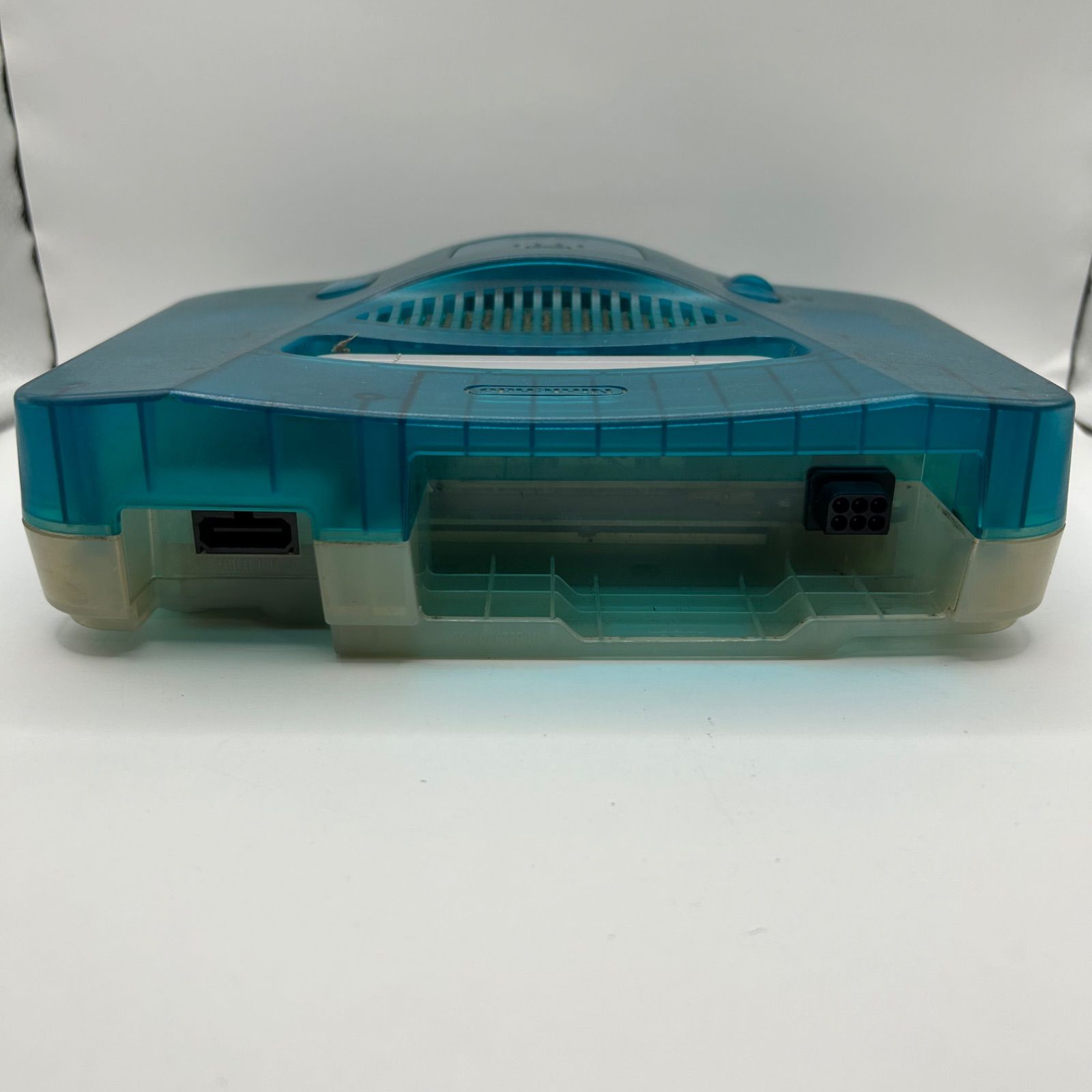 64 クリアブルー