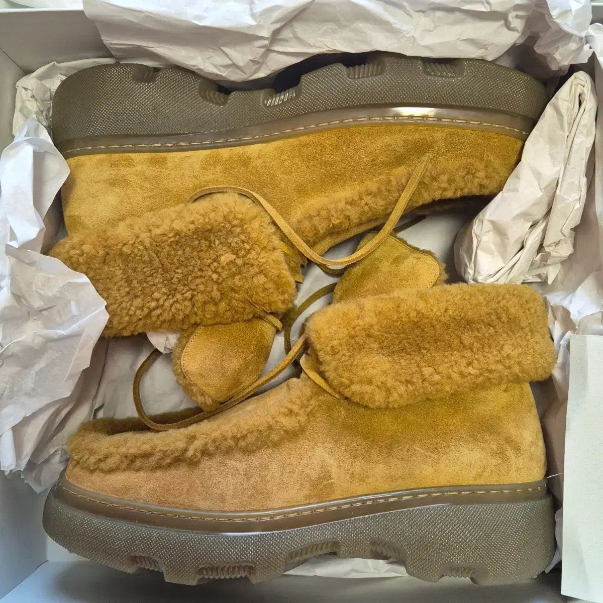 BURBERRY(バーバリー) A:MF CHUGGA BOOT シアリング クリーパー ハイカットブーツ メンズ  41【中古】【ブランド古着バズストア】 バーバリー / シアリング クリーパー ブーツ / 41 - メルカリ