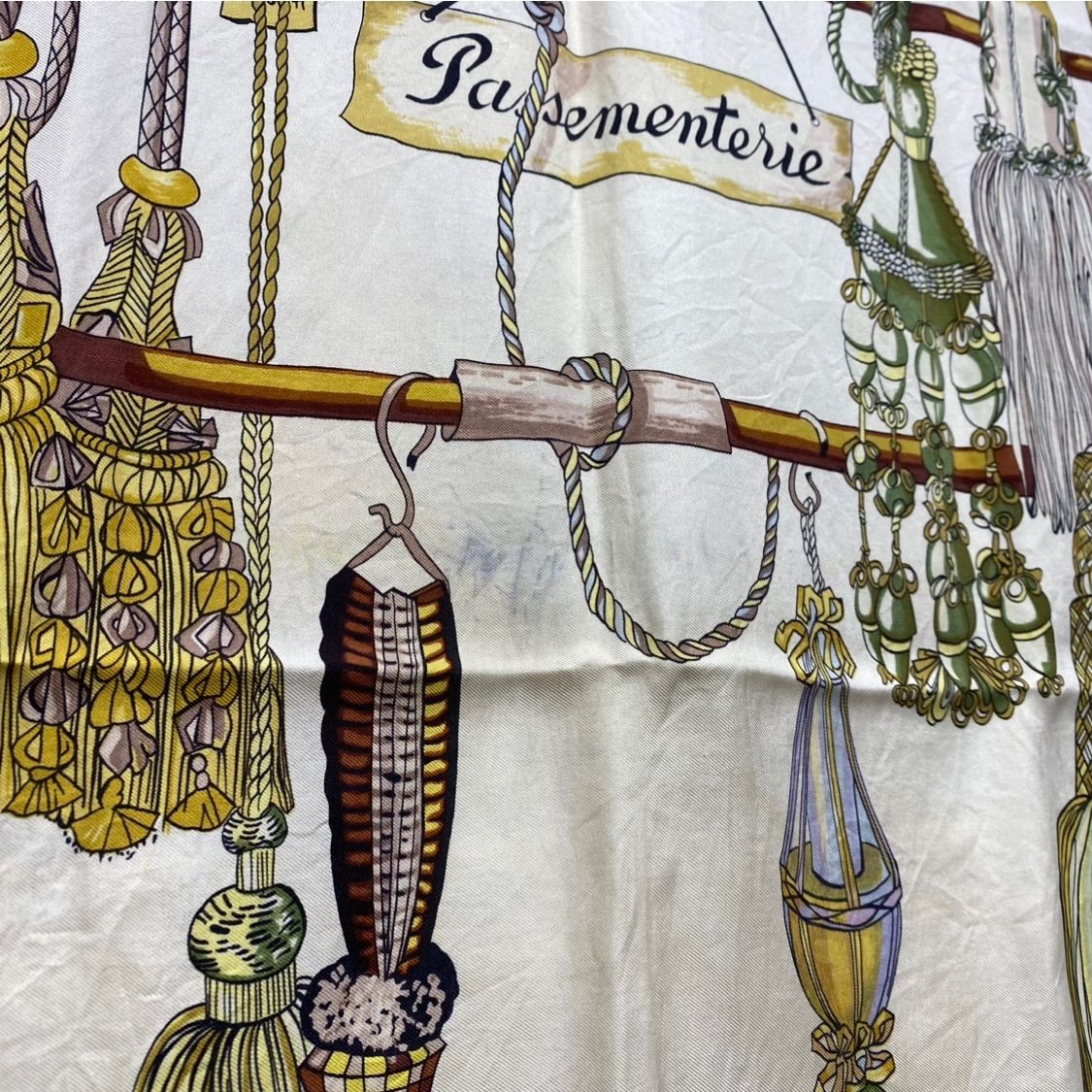 エルメス カレ90 Pasementerie シルクスカーフ 紐飾り タッセル
