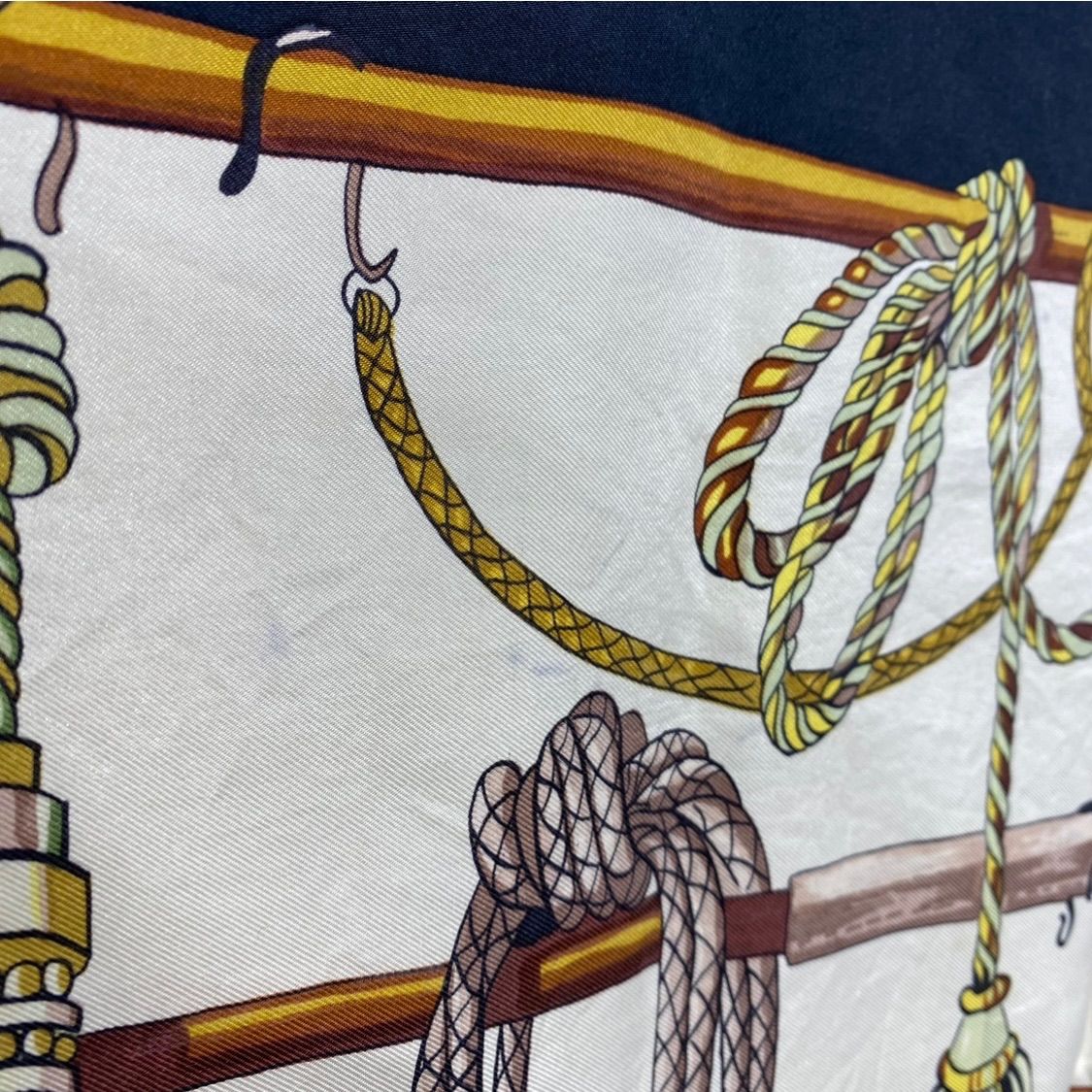 エルメス カレ90 Pasementerie シルクスカーフ 紐飾り タッセル