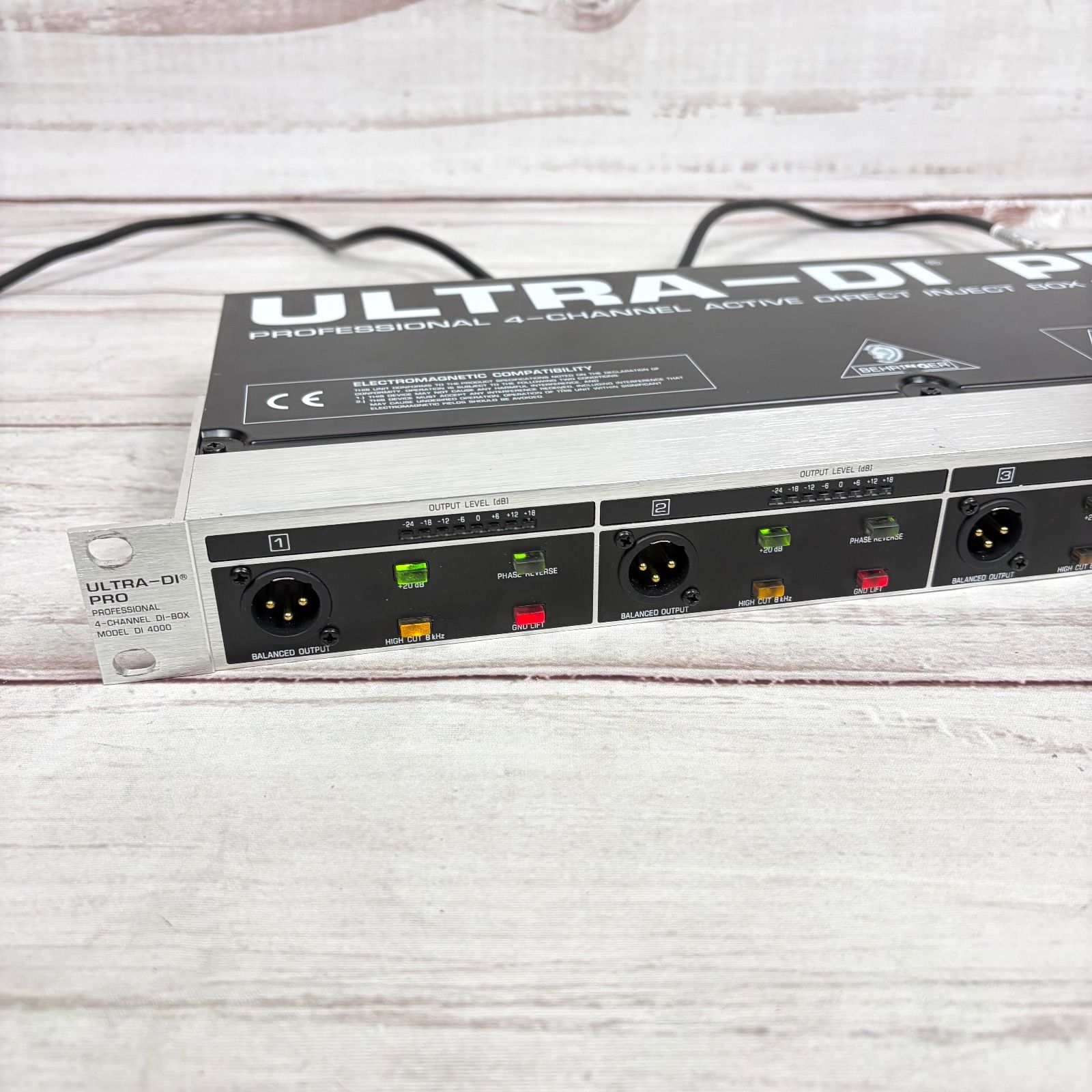 BEHRINGER DI 4000 ベリンガー 4ch アクティブ ダイレクトボックス