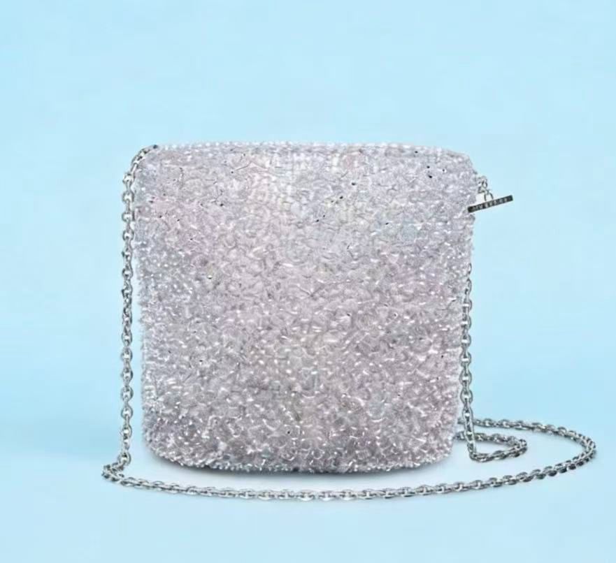 ANTEPRIMA シルバー ビーズパーティーバッグ - メルカリ