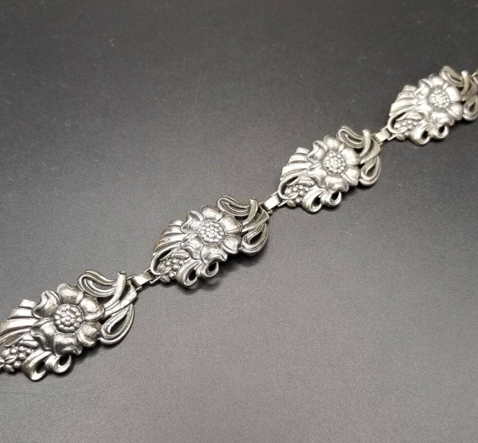 希少　ヴィンテージ　シルバー　925 彫刻　アンティーク　アメリカ　フラワー 希少 ヴィンテージ シルバー 925 彫刻 アンティーク アメリカ フラワー
