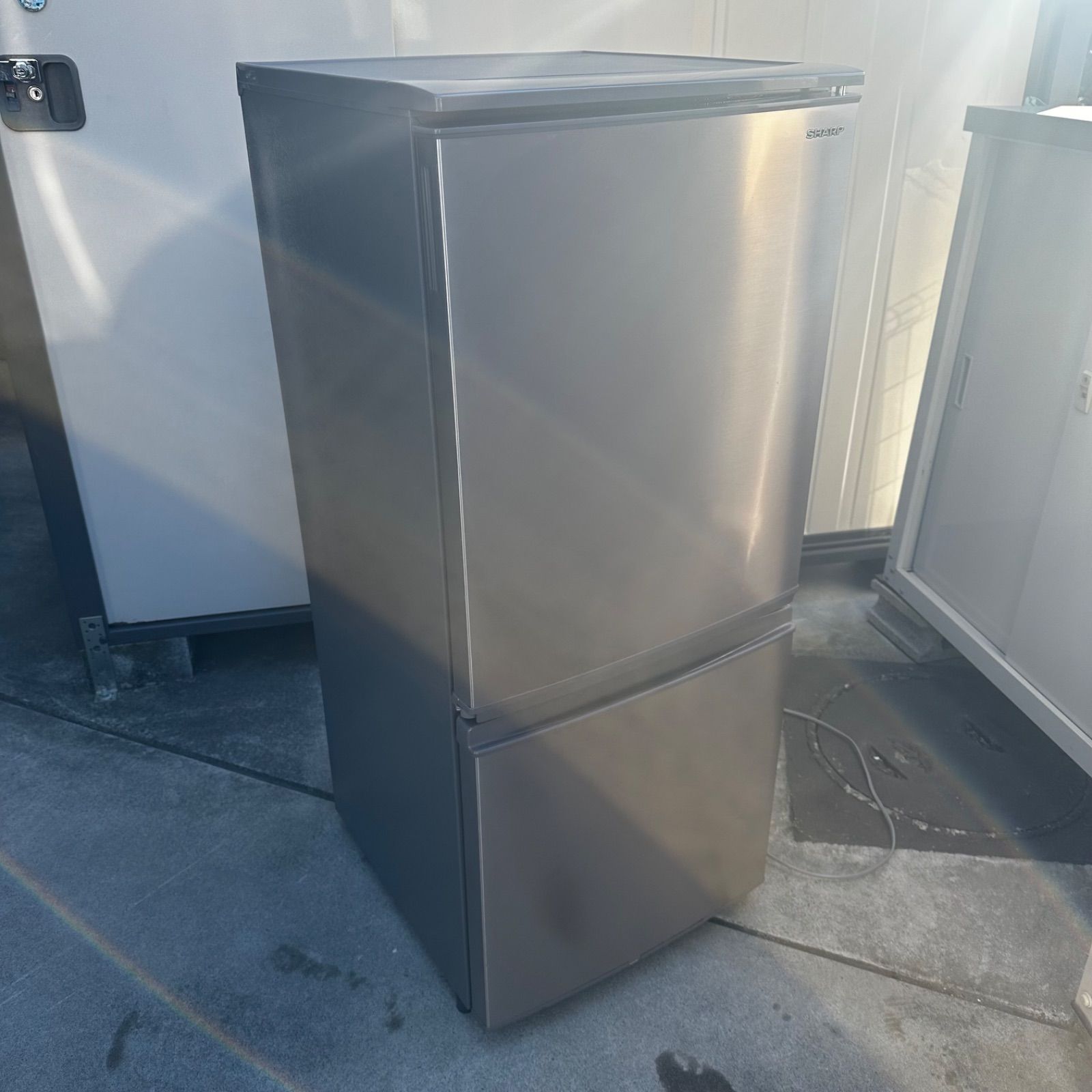 シャープ SJ-D14E-N 冷蔵庫 137L 2019年製 - メルカリ