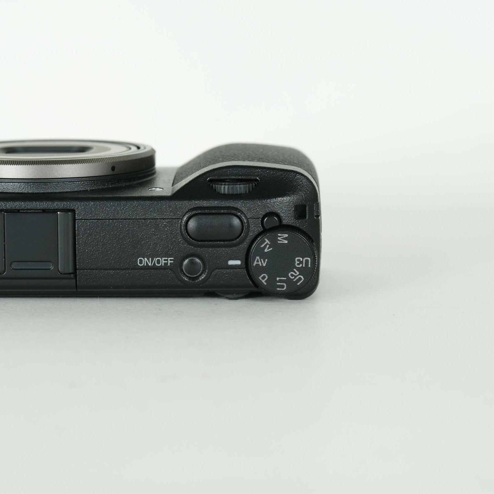 【美品】RICOH GR III シャッター回数1498回 RICOH GRの総シャッター回数を見るには？ | GANREF