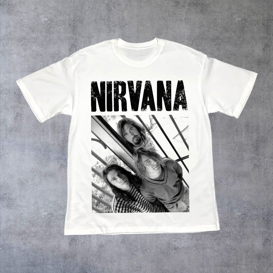 NIRVANA ニルヴァーナ Kurt Cobain カートコバーン 半袖 Tシャツ バンT
