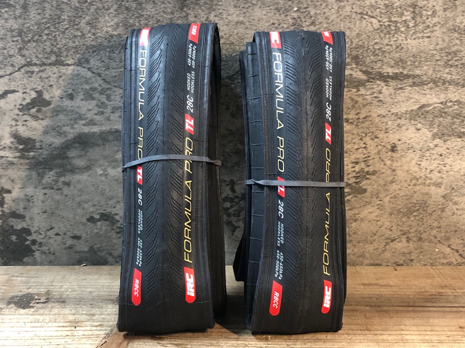 Formula Pro TL 28C チューブレスタイヤ 2本セット JR597 IRC フォーミュラー FORMULA PRO TL 28C 2本セット チューブレス