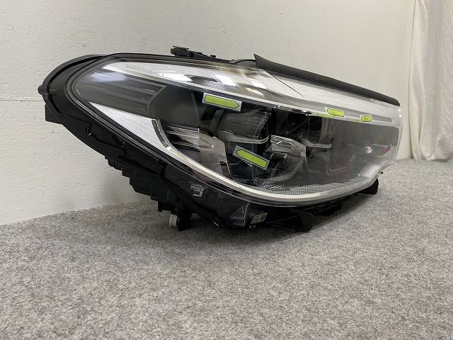 5シリーズ G30/G31 純正 前期 右 ヘッドライト/ランプ LED ZKW 8499126