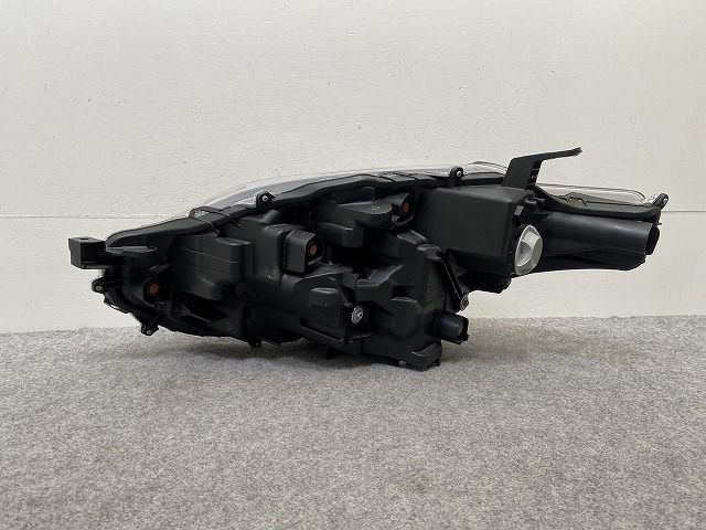 シエンタ MXPC10G ハイブリッド/MXPL10G/MXPL15G 純正 右 ヘッドライト