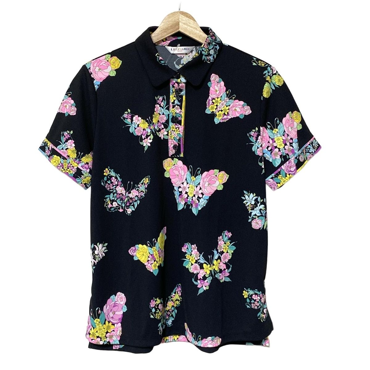 極美品 レオナールスポーツ ポロシャツ 半袖 花柄 総柄 日本製 Ｍ 極美品 レオナールスポーツ ポロシャツ 半袖 花柄 総柄 日本製 M