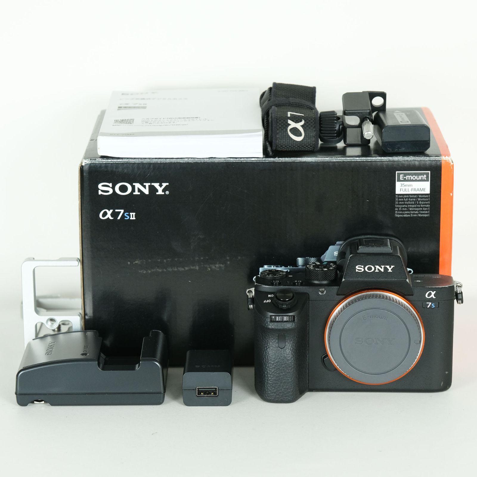 並品 | シャッター数440回｜L型ブラケット付] SONY α7S II（ILCE-7SM2