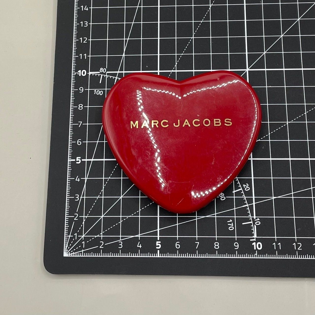 美品 MARC JACOBS マークジェイコブス 手鏡 ミラー 両面 ハート型 ロゴ 