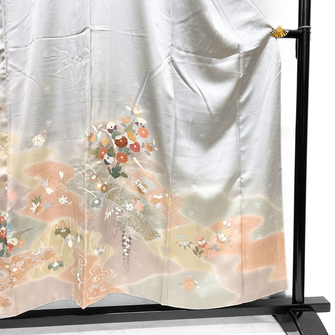 訪問着　金彩　たたき染め　花模様　唐花　くすみパステル　着物　043k d 訪問着 金彩 たたき染め 花模様 唐花 くすみパステル 着物 043k d