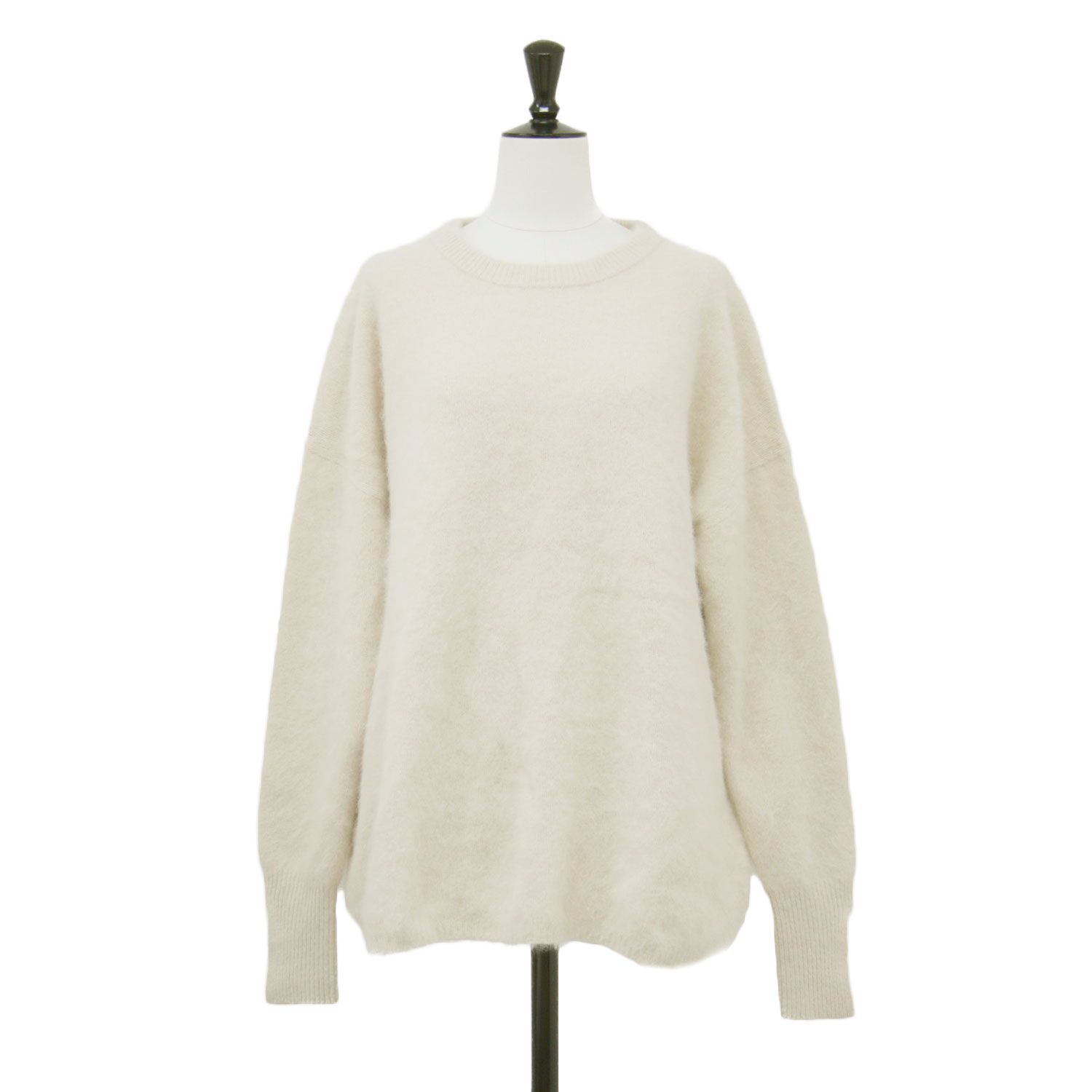 【IENA】fluffy ファープルオーバー　☆チャイニーズラクーン　☆ベージュ IENA（イエナ）の「fluffyファープルオーバー（ニット/セーター）」 - WEAR