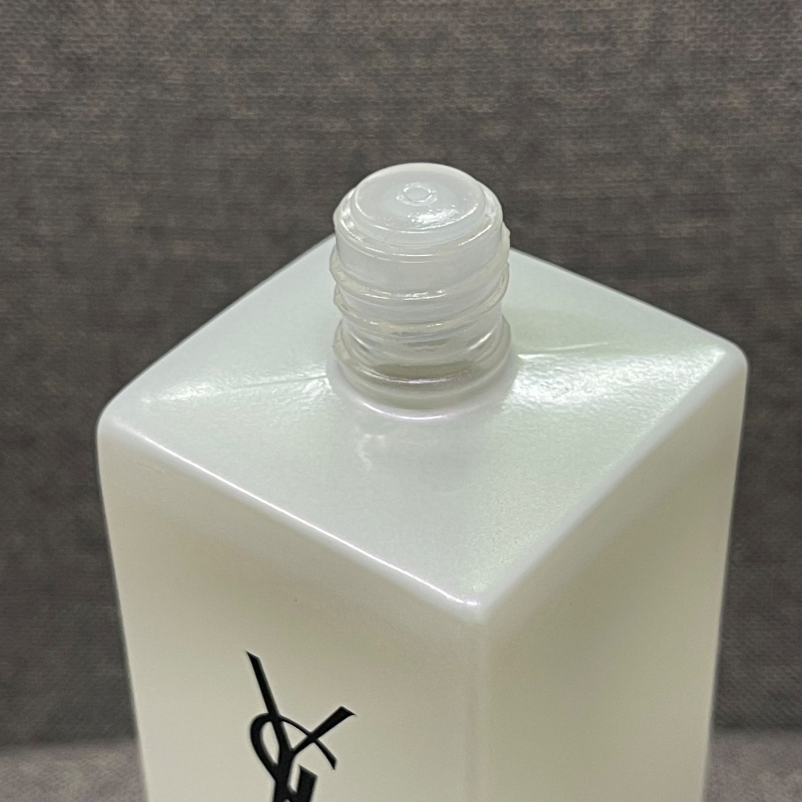 NPA】ほぼ満量 YSL Yves Saint Laurent イヴサンローラン ピュア 