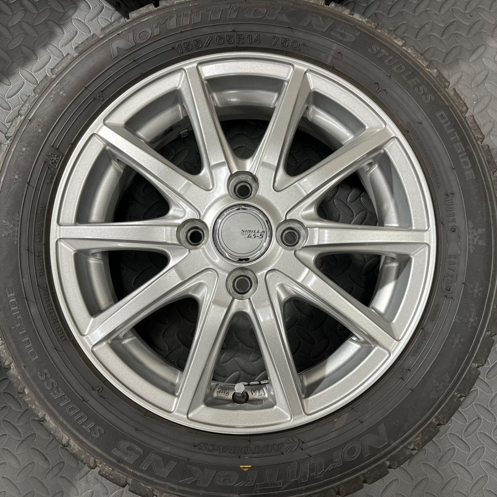 23年製 155/65R14 ノーストレックN5 オートバックスPB タント N-BOX 