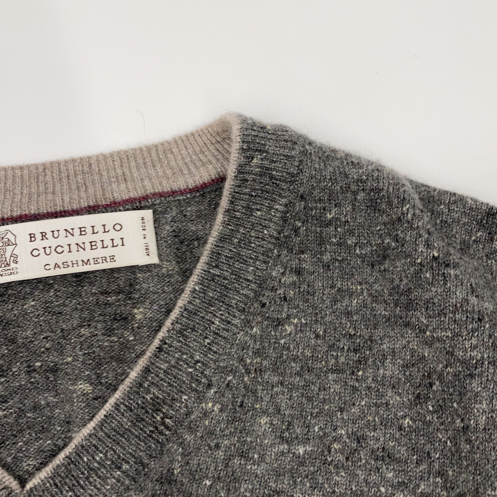 BRUNELLO CUCINELLI ブルネロクチネリ ｸﾞﾚｰ ｶｼﾐﾔ100 Vﾈｯｸ ﾛﾝｸﾞｽﾘｰﾌﾞﾆｯﾄ