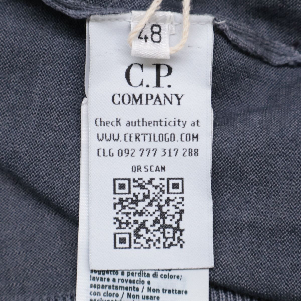 QR認証できます　C.P. Company ニット 48オフホワイト C.P.COMPANY シーピーカンパニー 新品未使用 クルーネック ニット 48