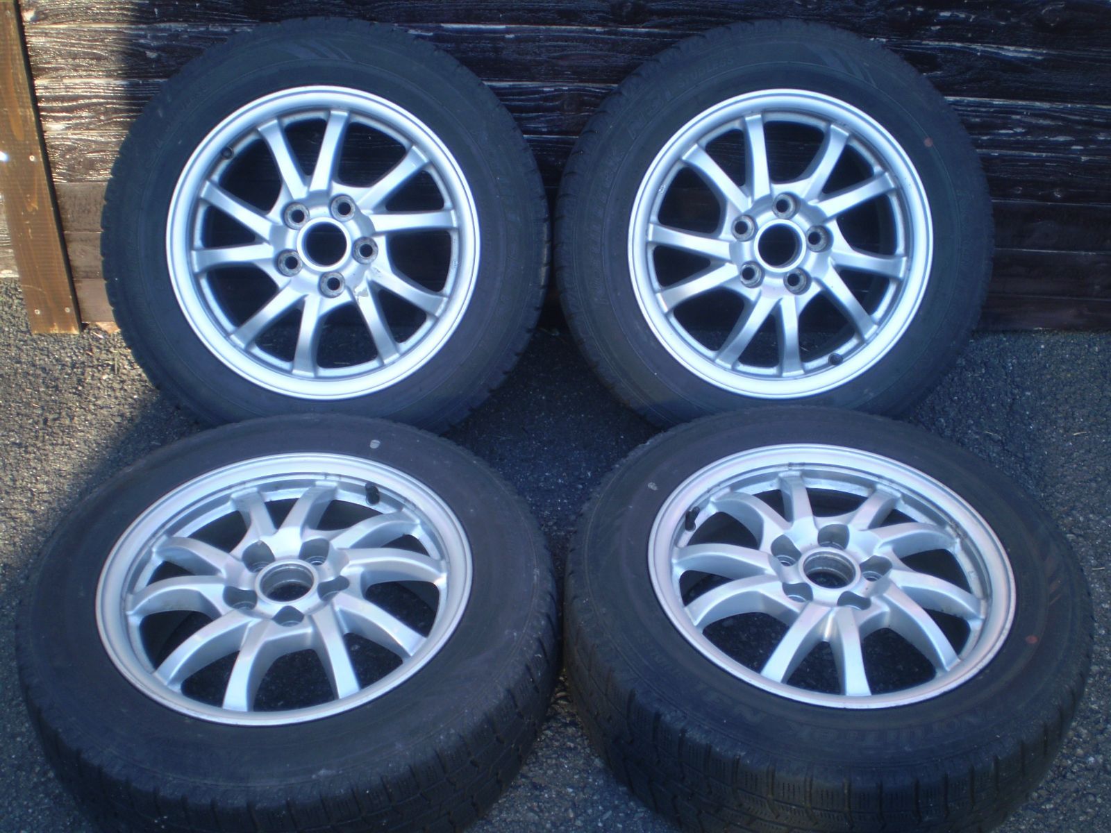 プリウスアルファ 純正ホイル＆スタッドレスタイヤ4本セット - メルカリ