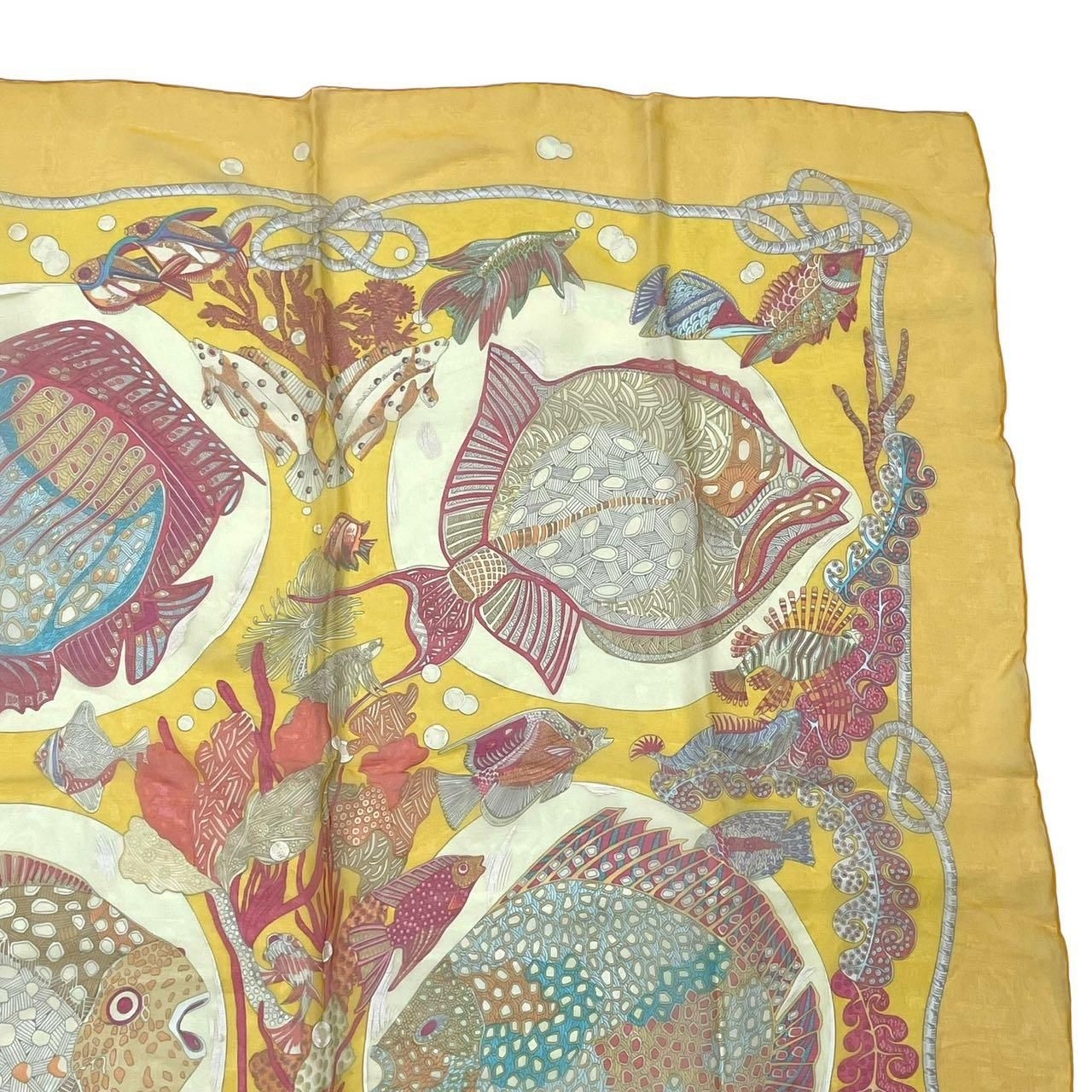 極美品 HERMES エルメス スカーフ シルク カレ90 魚 Grands Fonds 深海