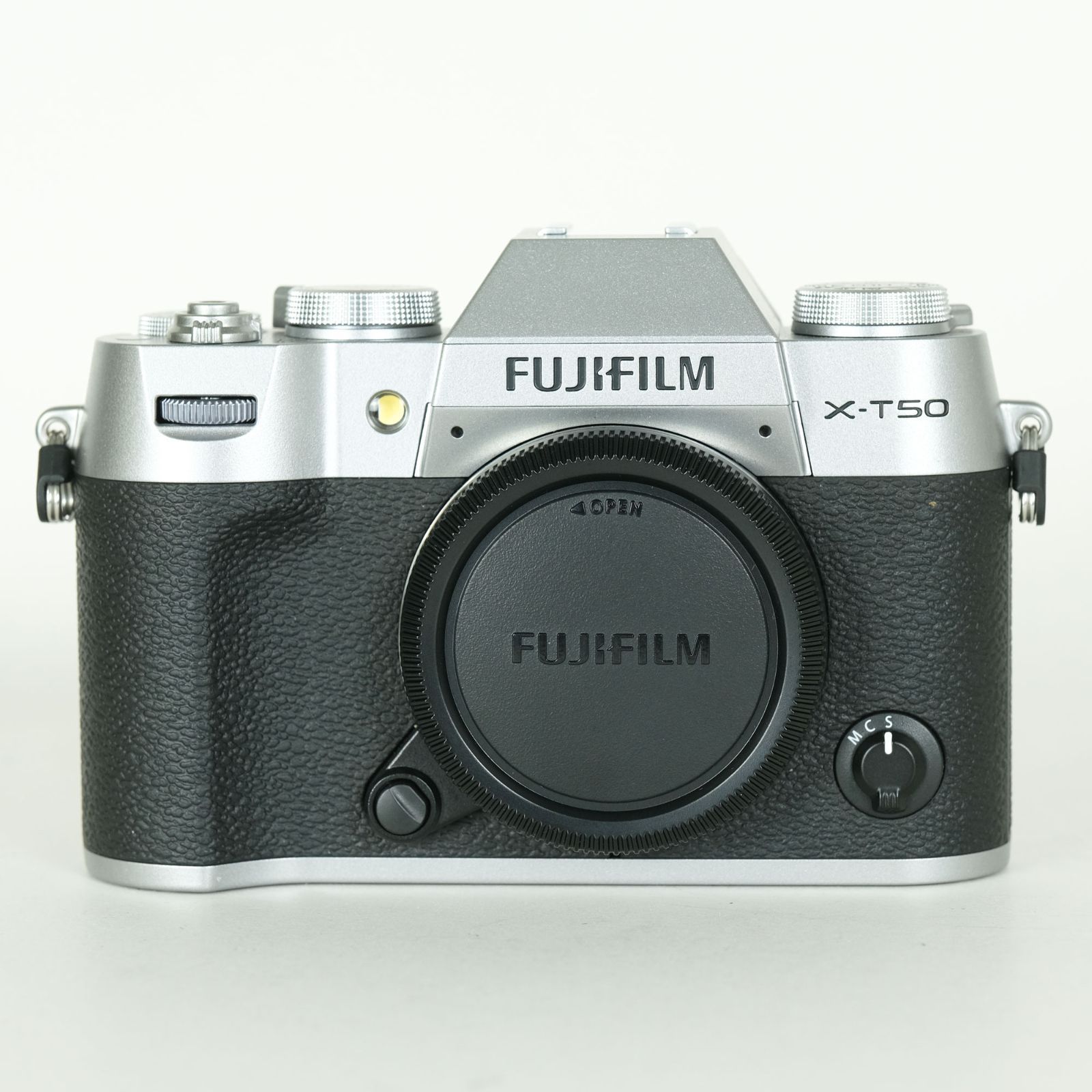 新品同様 | シャッター数850回] FUJIFILM X-T50 [ボディ シルバー