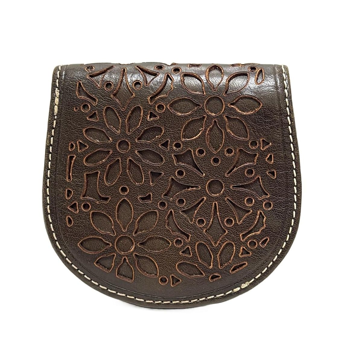 落鑑2個　ダークブラウン 花柄彫刻 Dakota(ダコタ) 2つ折り財布 - ダークブラウン フラワー(花