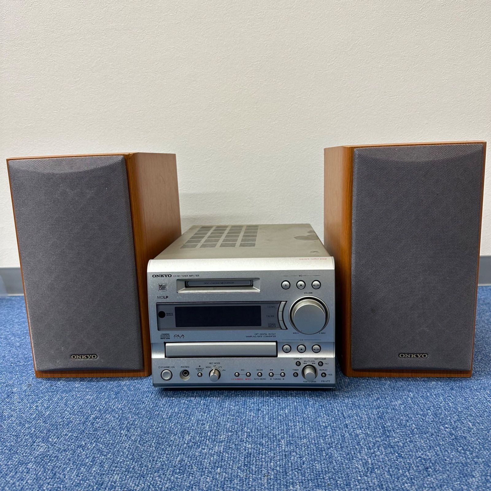 AM122-z】ONKYO CD MD チューナーアンプ コンポ オンキヨー オンキョー