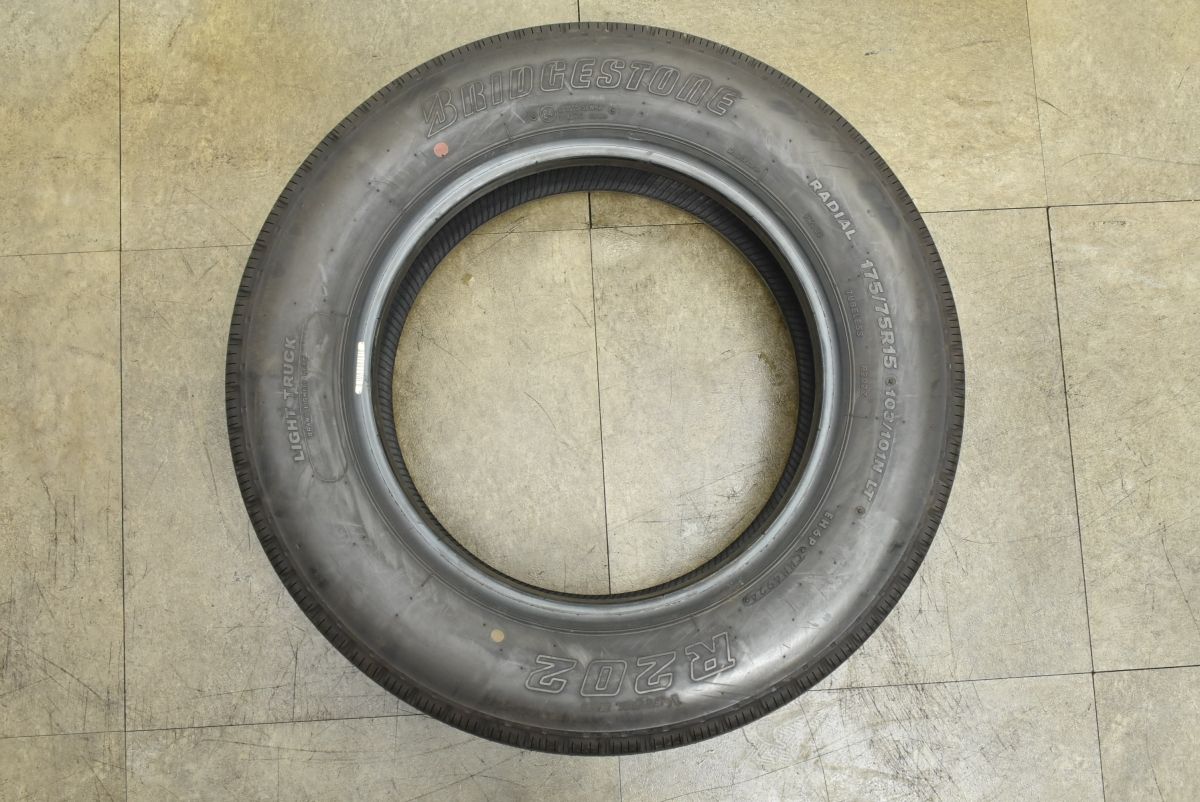 2024年製 新車外し品】ブリヂストン V-STEEL RIB R202 175/75R15 LT 6