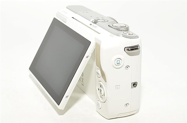 620☆良品☆Canon ミラーレス一眼カメラ EOS M10 ボディ(ホワイト