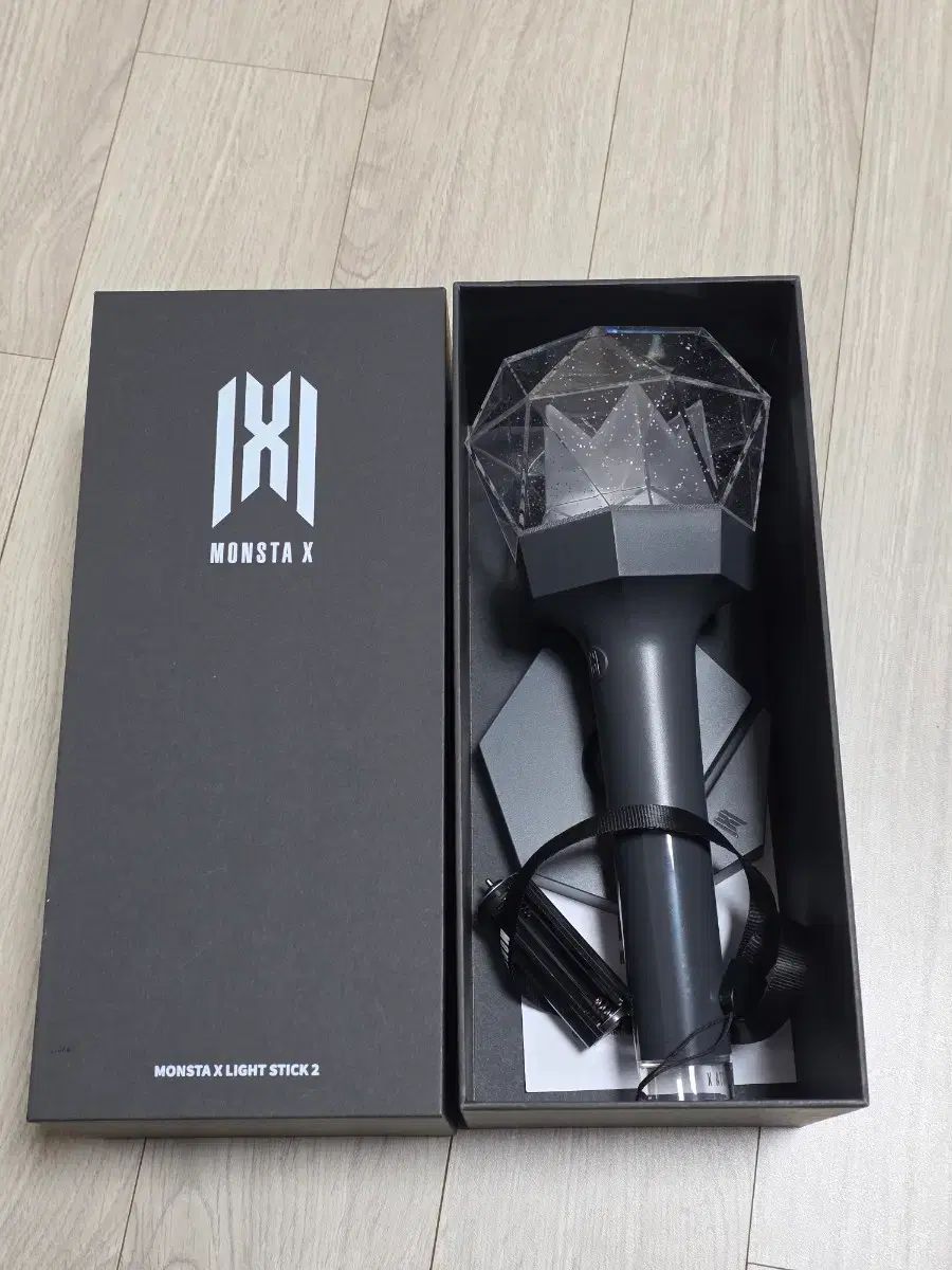 MONSTA X(モンスタエックス・モネク) ペンライト ver2 - メルカリ