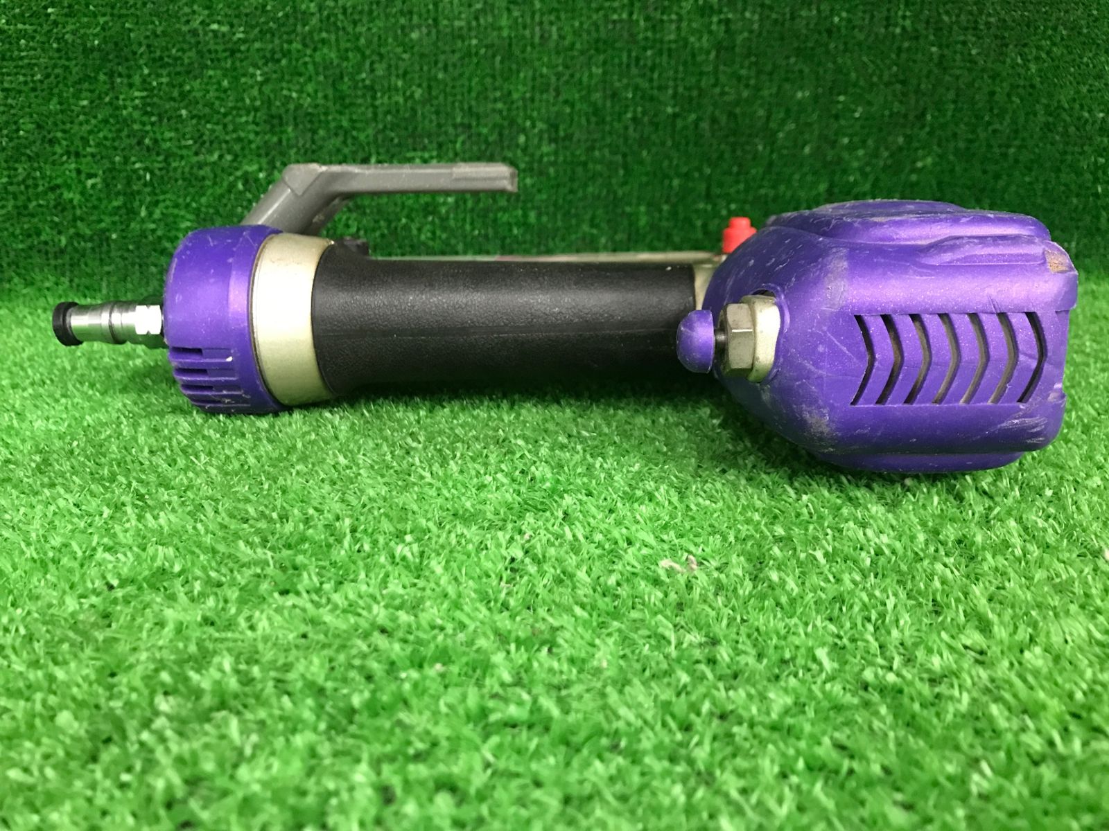 中古品】【0906】☆日立工機 55mm常圧仕上打ち機 エアダスタ付 仕上釘 