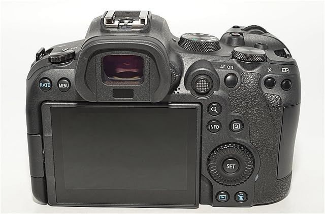 622☆新品級・ショット数13000回以下☆Canon ミラーレス一眼カメラ