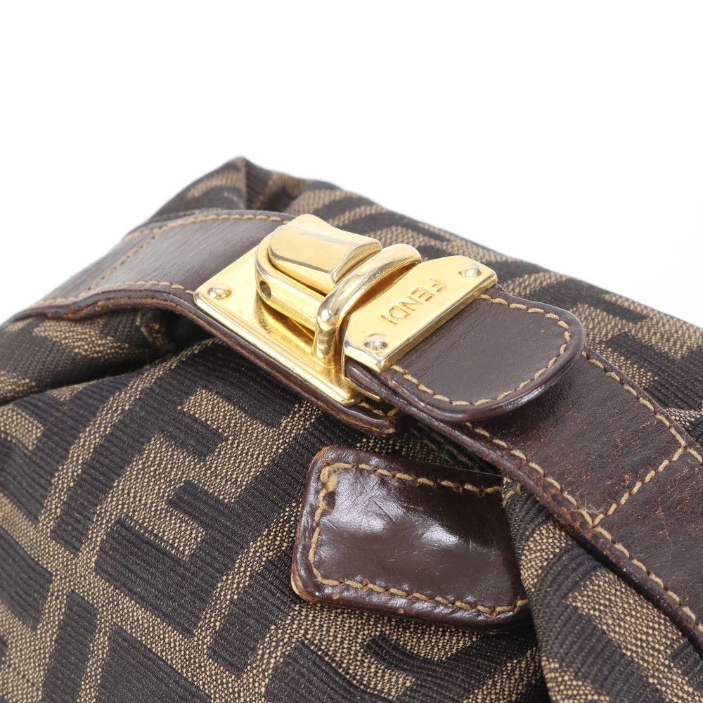 FENDI フェンディ ズッカ バニティ バッグ レザー ブラウン イタリア製 フェンディ ズッカ バニティバッグ ブラウン Aランクの買取参考価格