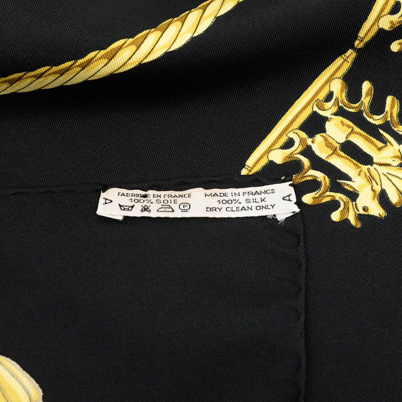 エルメス カレ90 LES CAVALIERS D'OR 黄金の騎士 ブラック イエロー