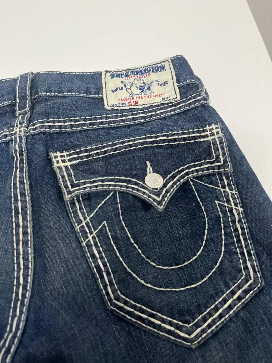 30 トゥルーレリジョン スリムフィット デニム USA製】TRUE RELIGION 