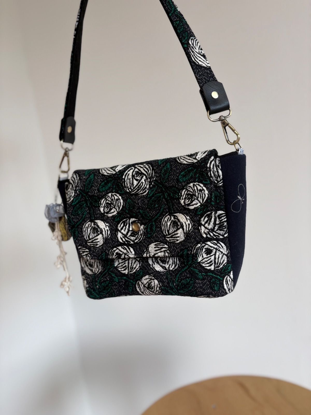 ミナペルホネン△ハンドメイド△スクエアパン 肩ショルダー - メルカリ